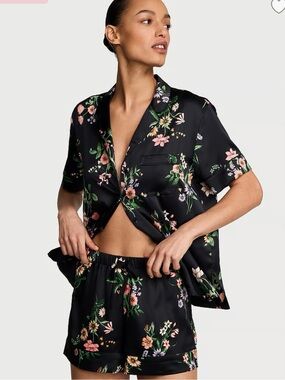 Victoria’s Secret Floral Satin Pajama Shorts - Black/Pink/purple Size Small